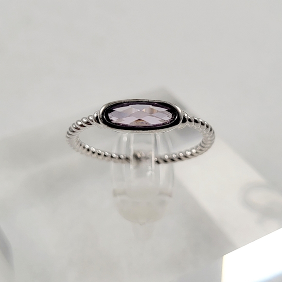 Sterling Silver Horizontal Amethyst Ring - Picture 10 of 10